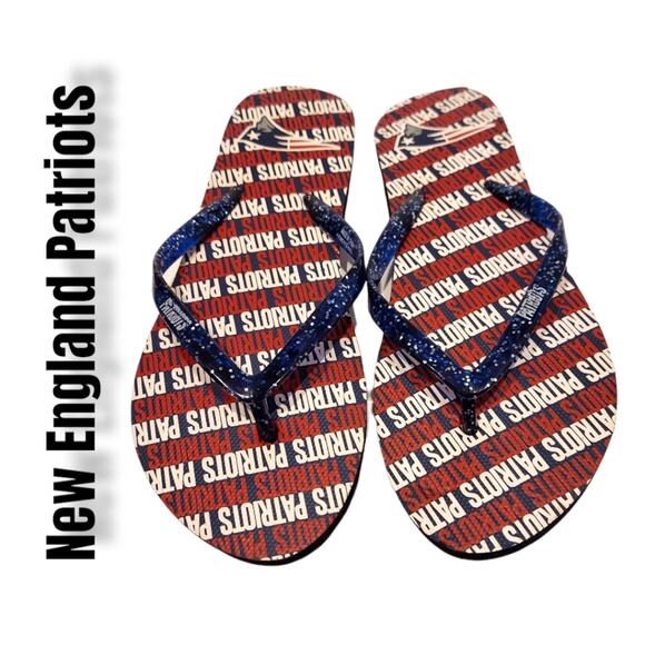 New England Patriot's Logo Team Spirit NFL Flip Flop Sandals  Size Small - Picture 2 of 7